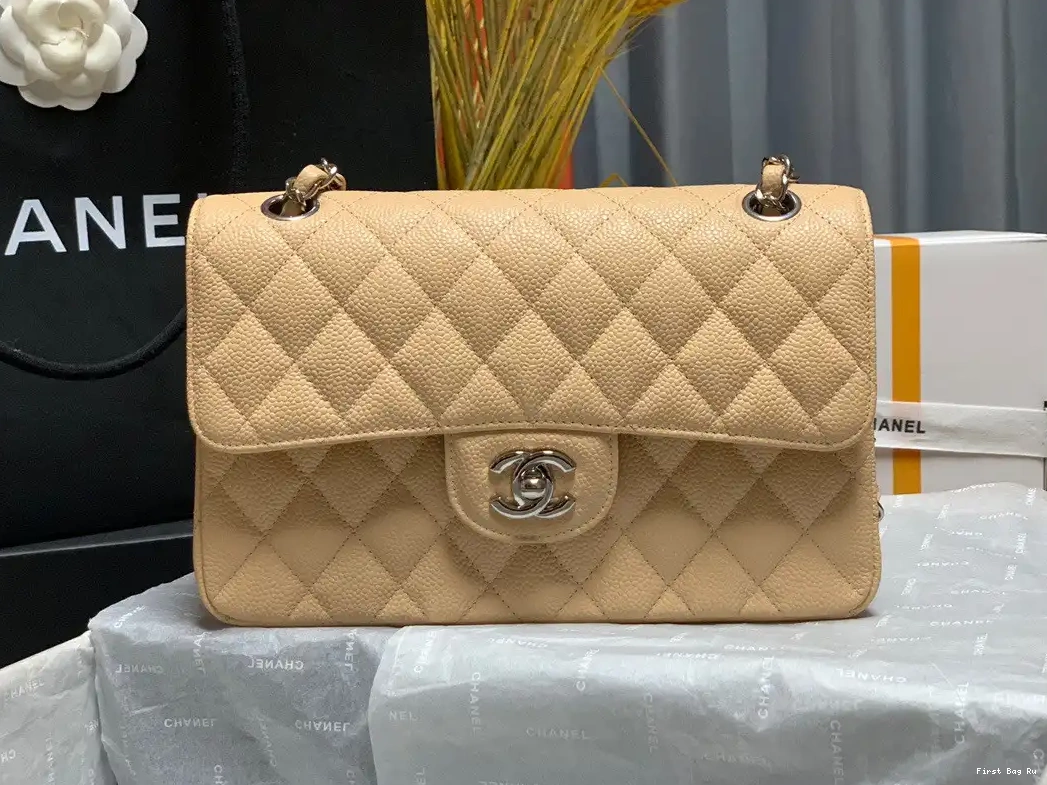 First Bag Ru FLAP 23CM BAG CHANEL 0610